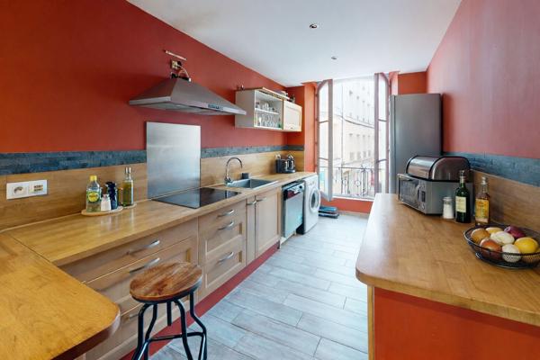 POITIERS Appartement T4 lumineux avec balcon et cave en plein centre-ville