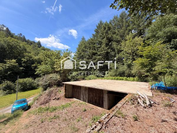 Terrain avec garages