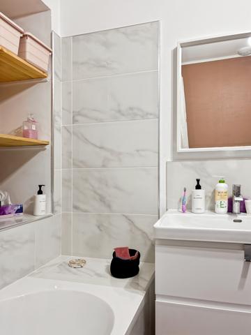 Châteaurenard (13160) Maison de ville bourgeoise rénovée 5 chambres avec terrasses et bassin