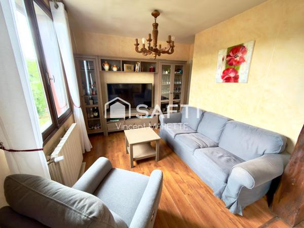 Saint-Maximin : quatre chambres et une maison à réinventer
