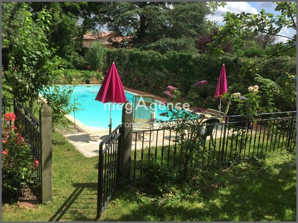 Maison à DOMMARTIN, 69380 - 8 pièces 250m²