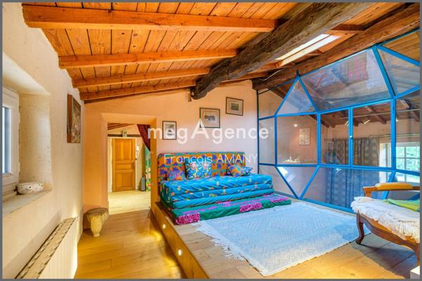 Maison à DOMMARTIN, 69380 - 8 pièces 250m²