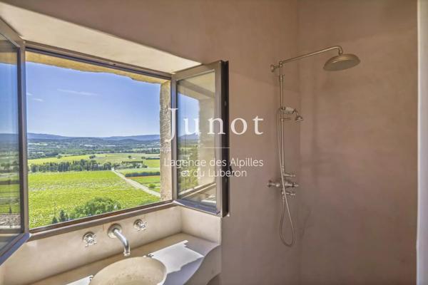 Joucas  - PROPRIÉTÉ HISTORIQUE XIIe - Centre village - 650m² habitables - Vues exceptionnelles - Piscine