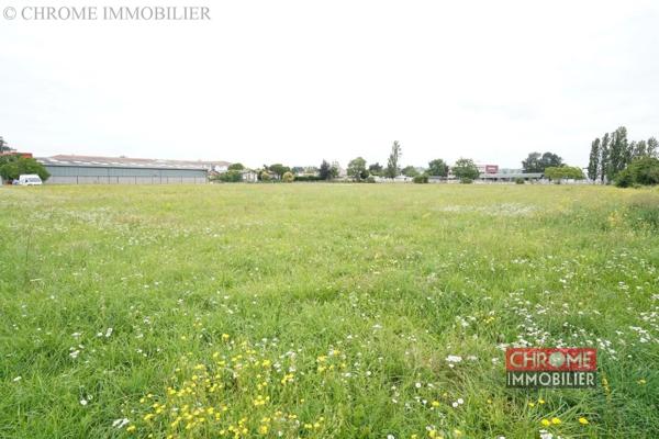 Vente Terrain 18000 m2 à Marmande