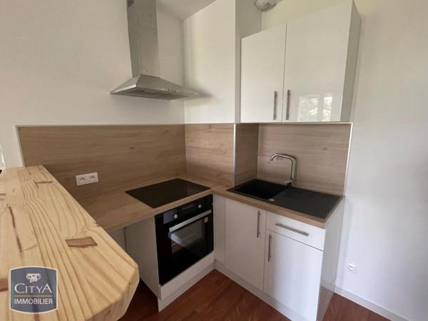 Appartement à louer 3 pièces 61.74m² Chinon (37500)