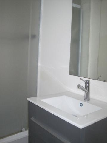 A LOUER APPARTEMENT DEUX CHAMBRES PROCHE CENTRE VILLE DE ST QUENTIN 02100