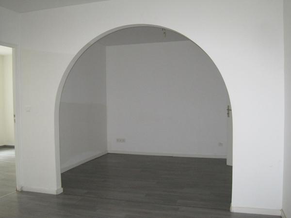 A LOUER APPARTEMENT DEUX CHAMBRES PROCHE CENTRE VILLE DE ST QUENTIN 02100