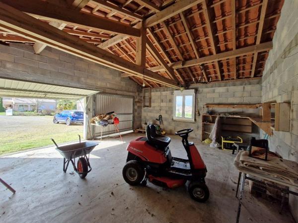 Superbe pavillon de plein pied de 95 m², 2315 m² de terrain, au calme, avec vues.