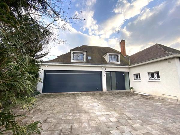 Vente Maison 6 pièces 305 m2 à Saint-Jean-de-Braye