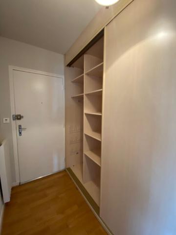 LOCATION A L"ANNEE - T3 Vue mer depuis le balcon