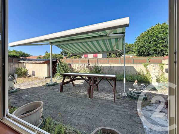 Maison à vendre  4 pièces - 82,60 m 2   MOZAC  - 63