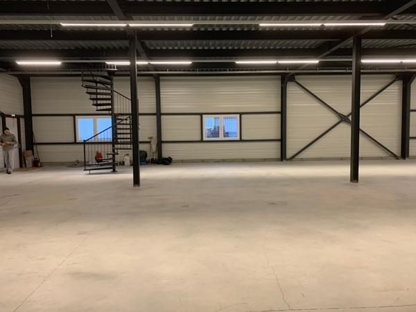 FESSENHEIM 68740, au coeur du futur Technopôle, local d'activités 1200 m2 en ZA, sur un parc de 5000 m2