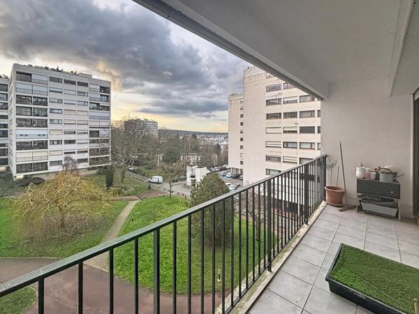 APPARTEMENT DE STANDING ENTRE FORET ET CENTRE VILLE