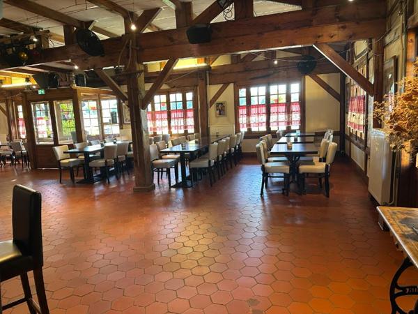 MURS BAR RESTAURANT