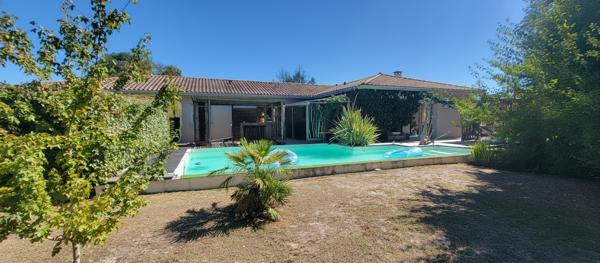 Maison Mios 11 pièce(s) 220 m2
