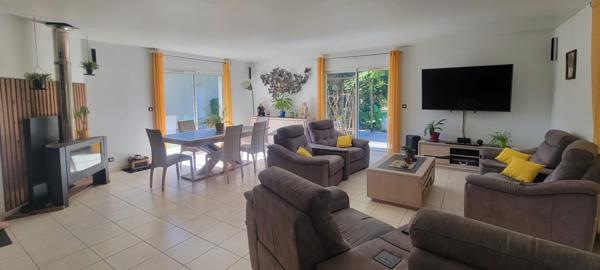 Maison Mios 11 pièce(s) 220 m2