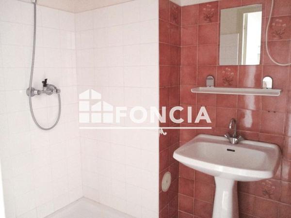 Location Studio 26.68 m² - 67 RUE DE BOURGOGNE Vienne 38200