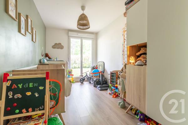 Appartement F3 à vendre  3 pièces - 61,70 m2 LE PLESSIS TREVISE - 94