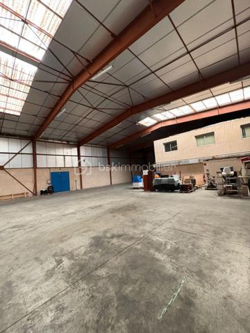 Immeuble de bureaux de 2 000 m²