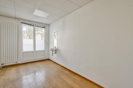 Location Bureau 180 75015 Paris 808493