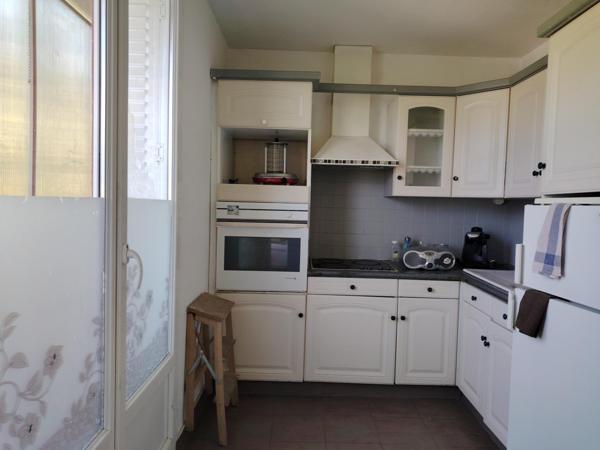 Appartement à SAINT-MARTIN-D'HERES, 38400 - 4 pièces 62m²