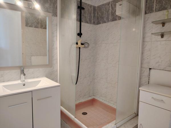 Appartement à SAINT-MARTIN-D'HERES, 38400 - 4 pièces 62m²