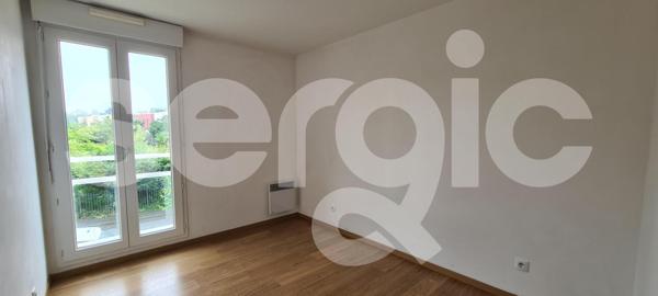 Location 3 Pieces 58 80000 Amiens 25 0446 02 0008