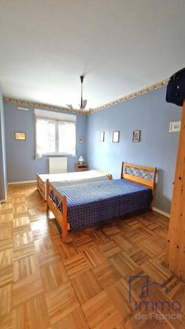 T5 COURS FAURIEL AVEC GRAND GARAGE