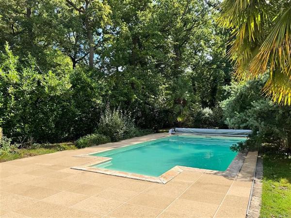 Maison Lamorlaye/Gouvieux 7 pièces 200m2