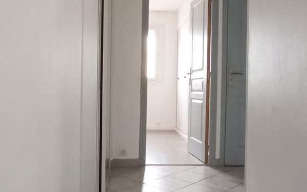 Appartement à vendre    4 pièces • 90 m2 Six-Fours-les-Plages