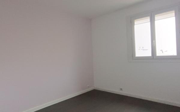 Appartement à vendre    4 pièces • 90 m2 Six-Fours-les-Plages