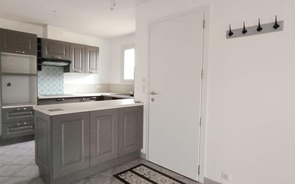 Appartement à vendre    4 pièces • 90 m2 Six-Fours-les-Plages