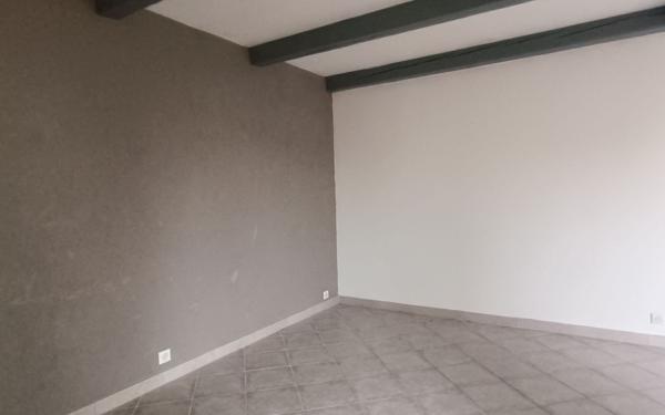 Appartement à vendre    4 pièces • 90 m2 Six-Fours-les-Plages