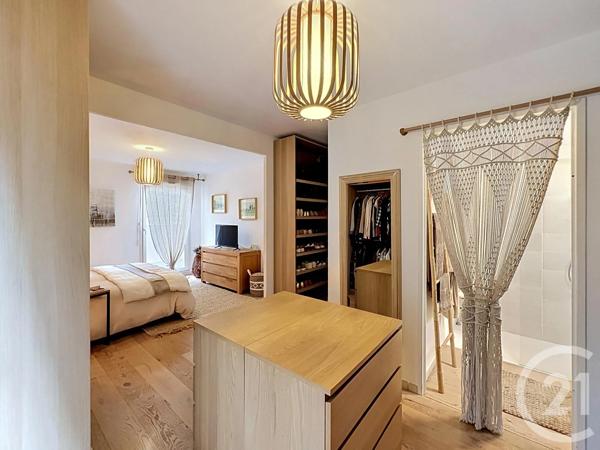 Appartement T4 à vendre  4 pièces - 88,47 m 2   CAVALAIRE SUR MER  - 83