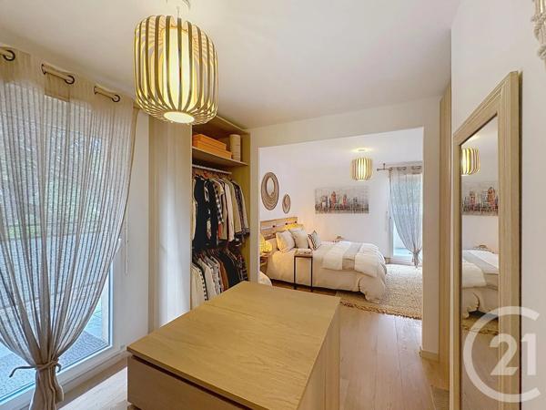 Appartement T4 à vendre  4 pièces - 88,47 m 2   CAVALAIRE SUR MER  - 83