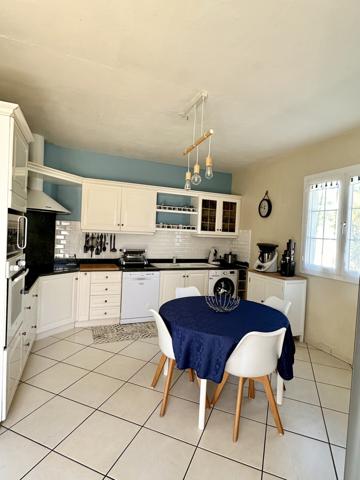 Villa F6 de 142 m2 avec piscine - Terrain 935 m2 - BDN Ste-Clotilde