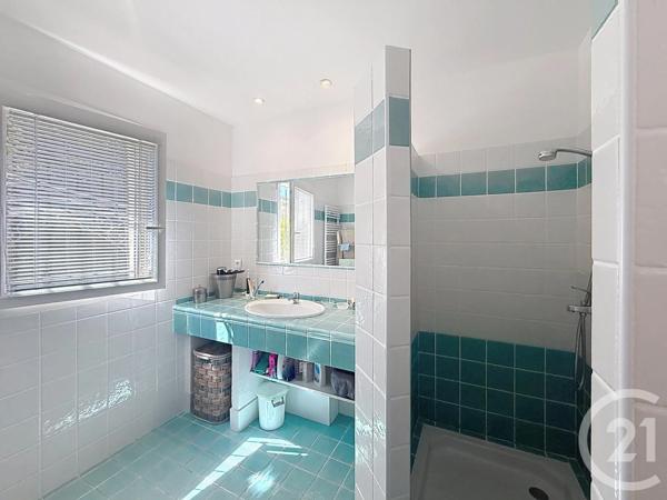 Maison à vendre  6 pièces - 174 m 2   LA CROIX VALMER  - 83
