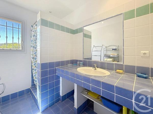 Maison à vendre  6 pièces - 174 m 2   LA CROIX VALMER  - 83