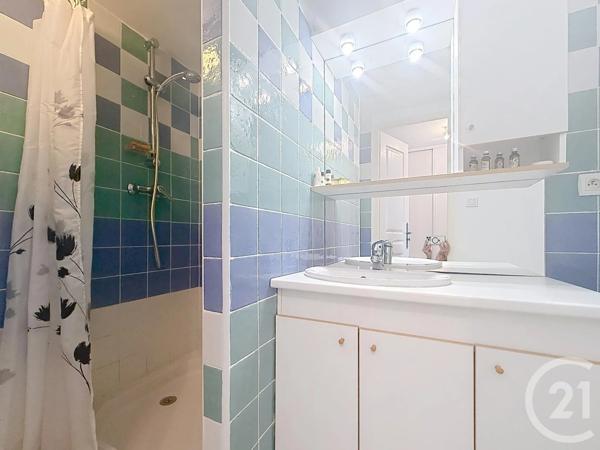 Maison à vendre  6 pièces - 174 m 2   LA CROIX VALMER  - 83
