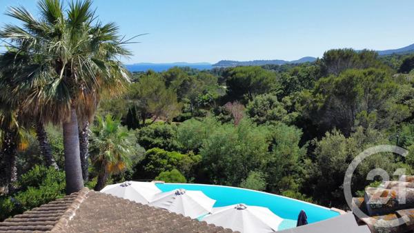 Maison à vendre  6 pièces - 174 m 2   LA CROIX VALMER  - 83