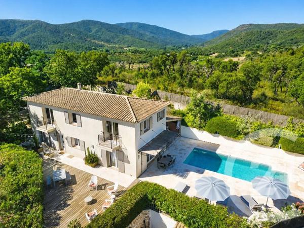 Maison à vendre  6 pièces - 174 m 2   LA CROIX VALMER  - 83