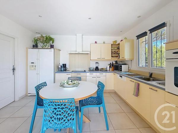 Maison à vendre  6 pièces - 174 m 2   LA CROIX VALMER  - 83