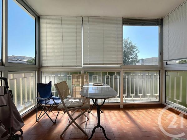 Appartement Studio à vendre  1 pièce - 31 m 2   ST RAPHAEL  - 83