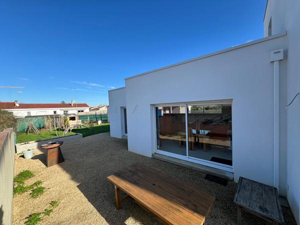 Maison Longeville Sur Mer 4 pièce(s) 131 m2