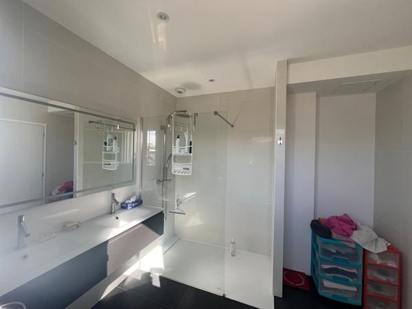 Maison Longeville Sur Mer 4 pièce(s) 131 m2