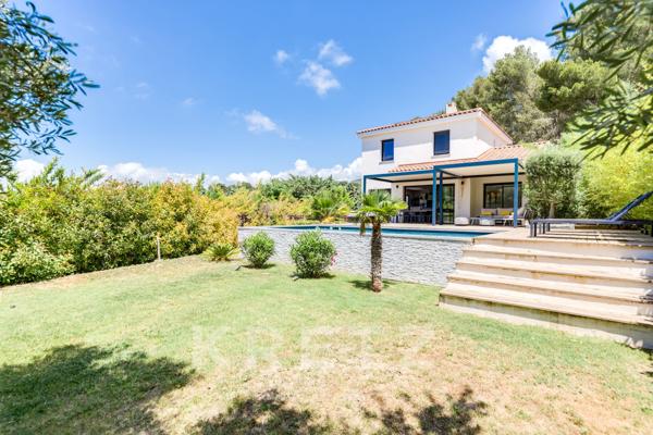 Maison contemporaine avec Piscine