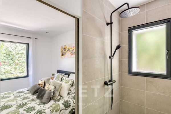 Maison contemporaine avec Piscine