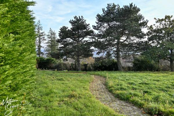 VAUGNERAY - Terrain à bâtir pour une maison P5 à étage + garage