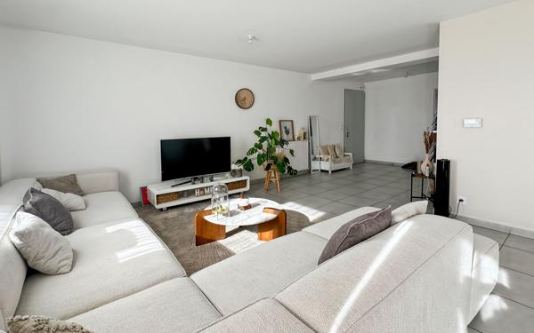 Appartement à vendre    4 pièces • 87 m2 Beaumont-lès-Valence