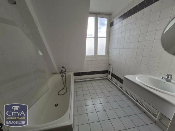 Appartement à louer 2 pièces 57.06m² Hazebrouck (59190)